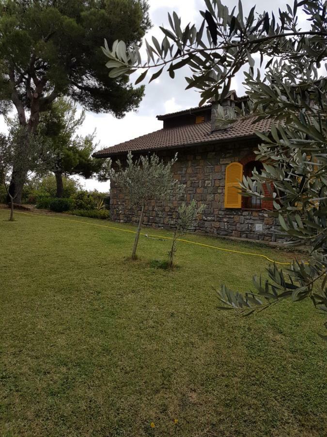 Casa Lavanda Cisano sul Neva Exterior foto